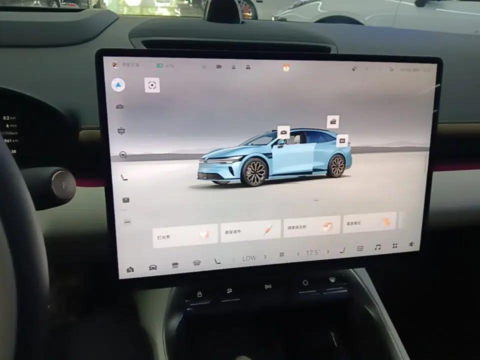 Zeekr 007GT 2025 Four-Wheel Drive Intelligent Driving Version 75 kWh — миниатюра 15