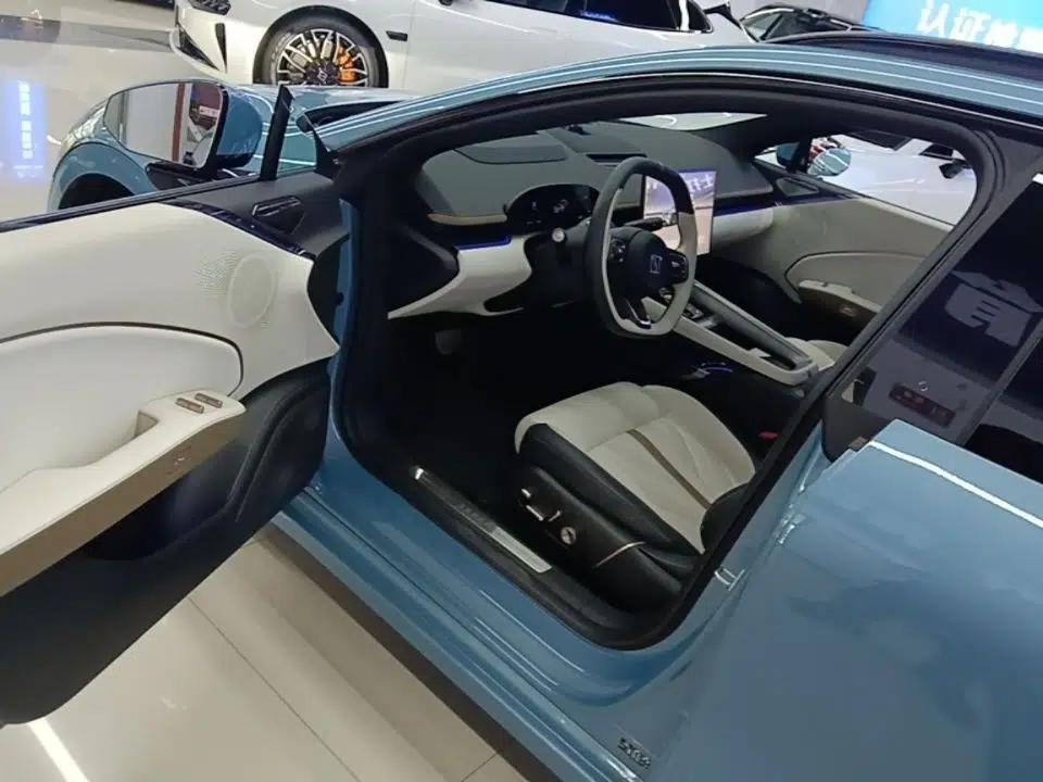 Zeekr 007GT 2025 Four-Wheel Drive Intelligent Driving Version 75 kWh — миниатюра 18
