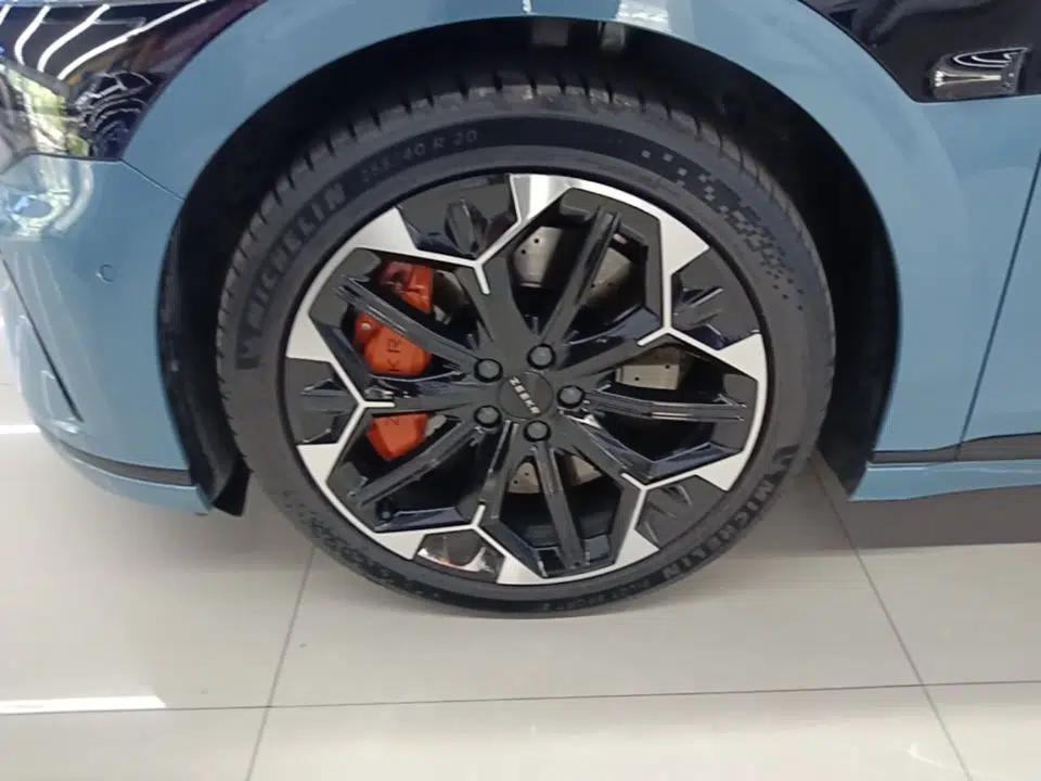Zeekr 007GT 2025 Four-Wheel Drive Intelligent Driving Version 75 kWh — миниатюра 9