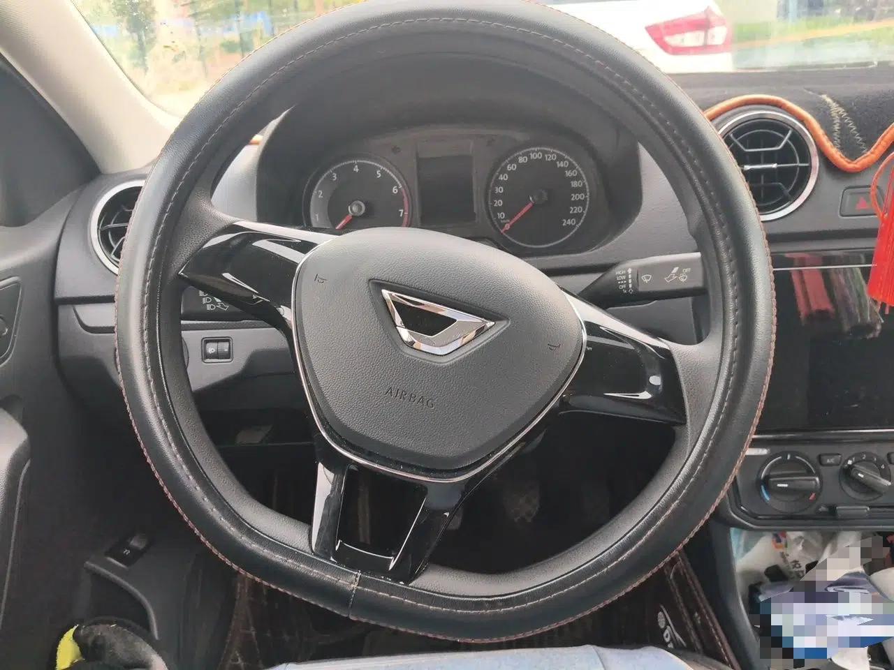 Jetta VA3 2019 1.5L Manual Entry-Level Version — миниатюра 11