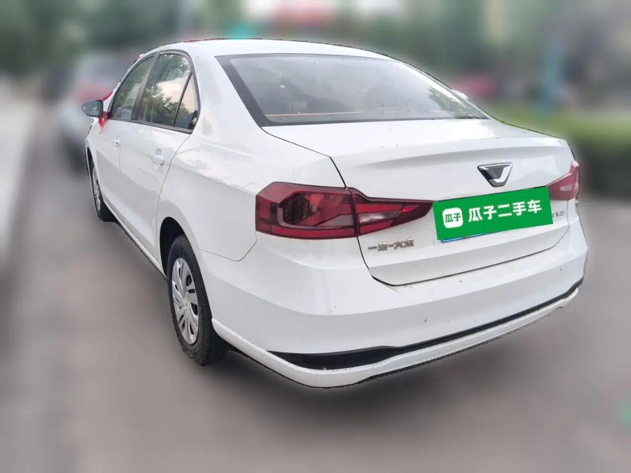 Jetta VA3 2019 1.5L Manual Entry-Level Version — миниатюра 4