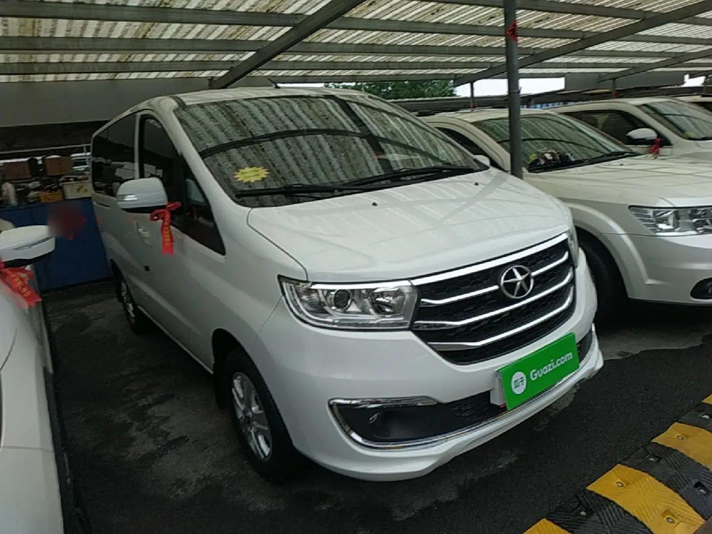 JAC Refine M3 2016 IKEA Edition 1.6L Luxury Smart Model — миниатюра 3