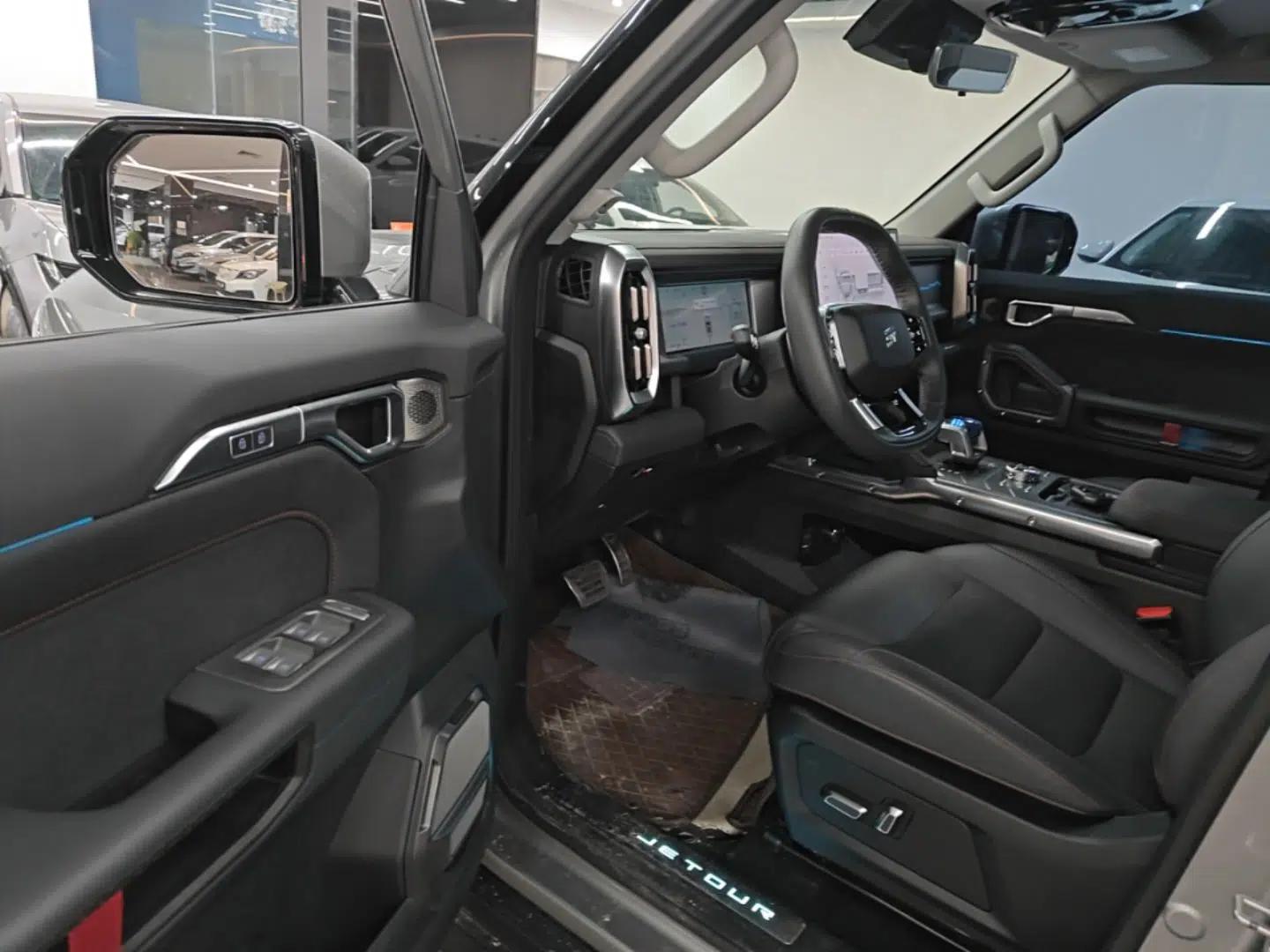 JETOUR Shanhai Traveler C-DM 2024 C-DM 129KM Linye Edition — миниатюра 19