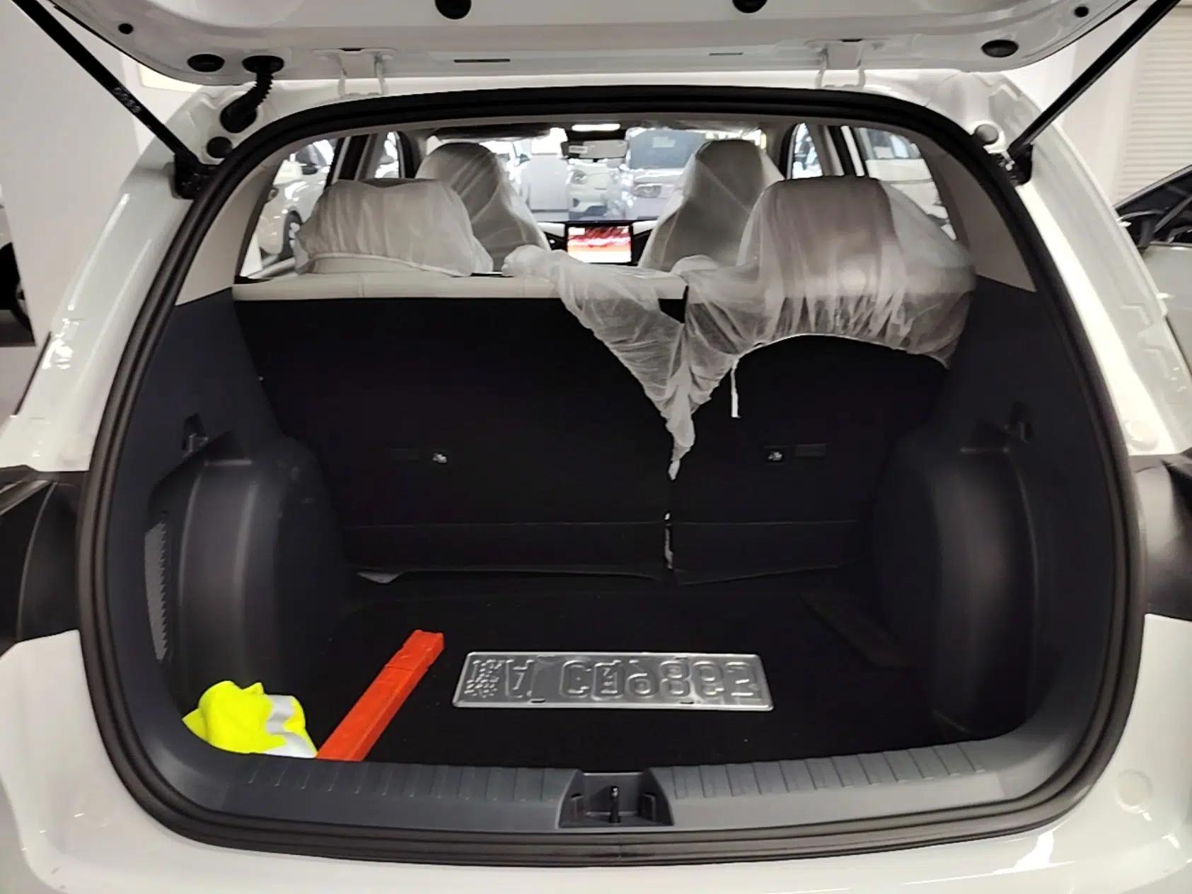 Geely Galaxy Geome 2026 Model 310km Youth Edition — миниатюра 22