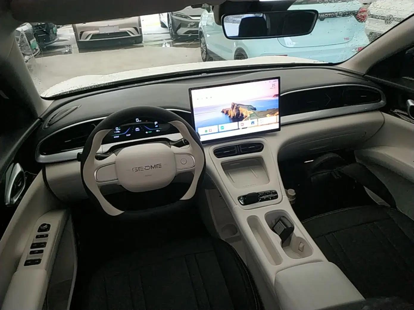 Geely Galaxy Geome 2026 Model 410km Freedom Edition — миниатюра 13