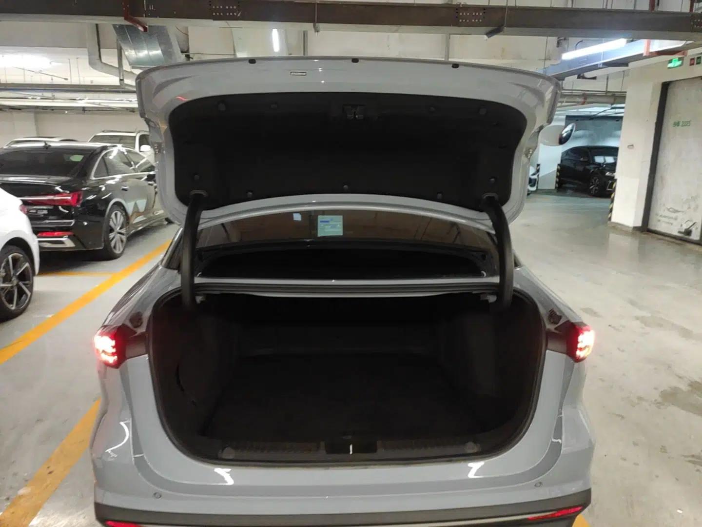 Geely Galaxy L6 2024 125km PLUS Dragon Edition — миниатюра 22