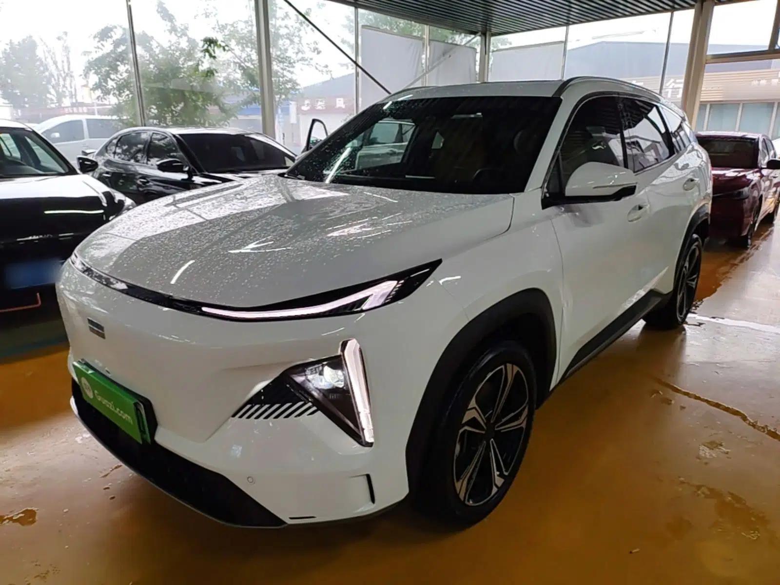 Geely Galaxy L7 2024 1.5T 115 km PLUS Dragon Edition — миниатюра 1