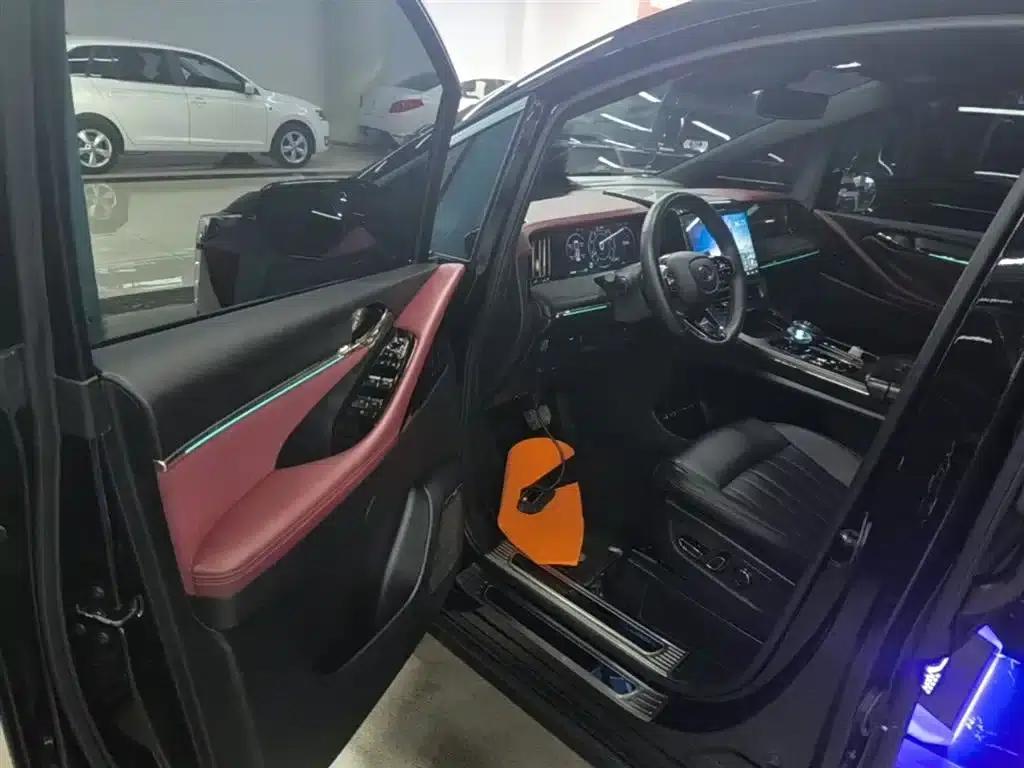 Trumpchi M8 2024 Master Series 400T Pioneer Edition — миниатюра 16