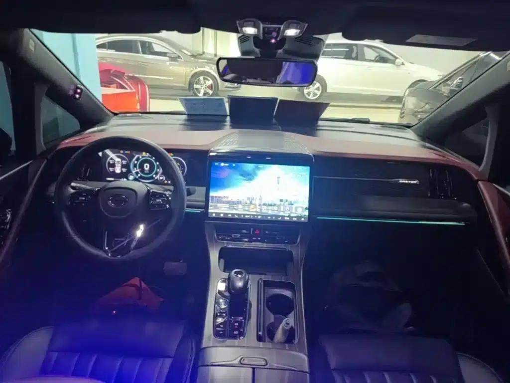 Trumpchi M8 2024 Master Series 400T Pioneer Edition — миниатюра 10