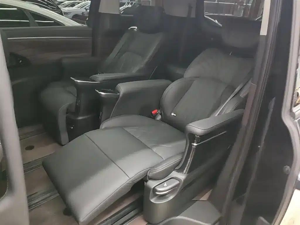 Trumpchi M8 2024 Master Series 400T Premium Edition — миниатюра 17
