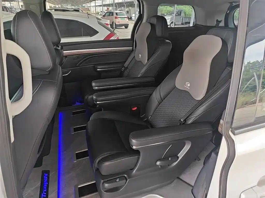 Trumpchi M8 2023 Leading Series 390T Premium Edition — миниатюра 17