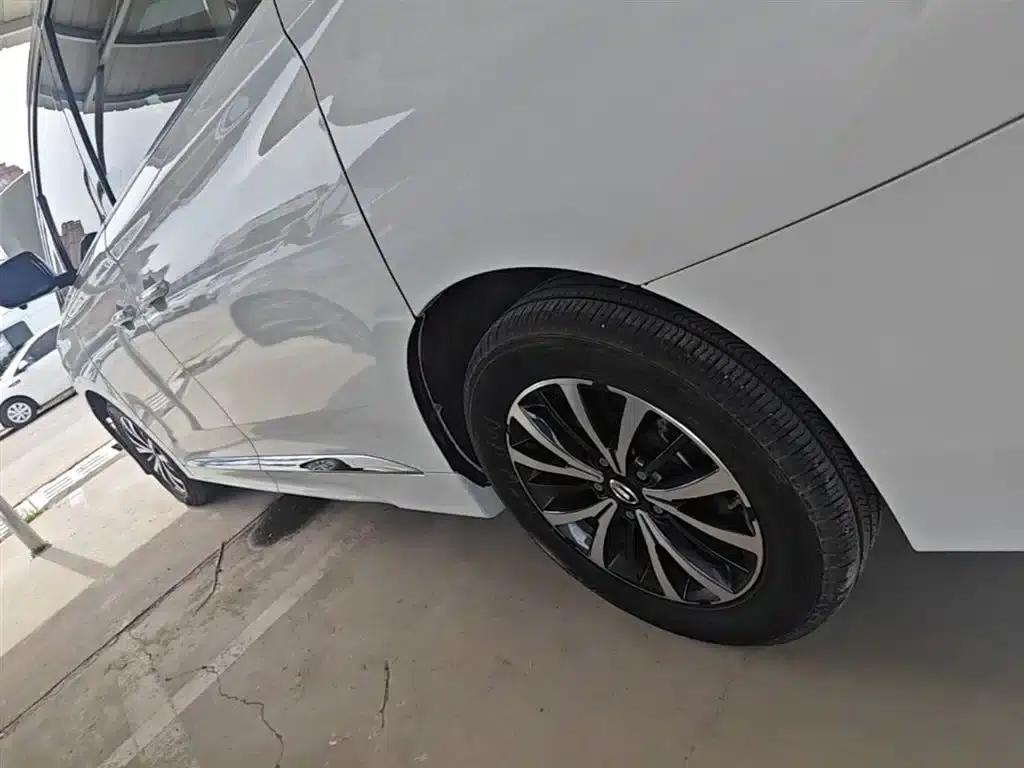 Trumpchi M8 2023 Leading Series 390T Premium Edition — миниатюра 22