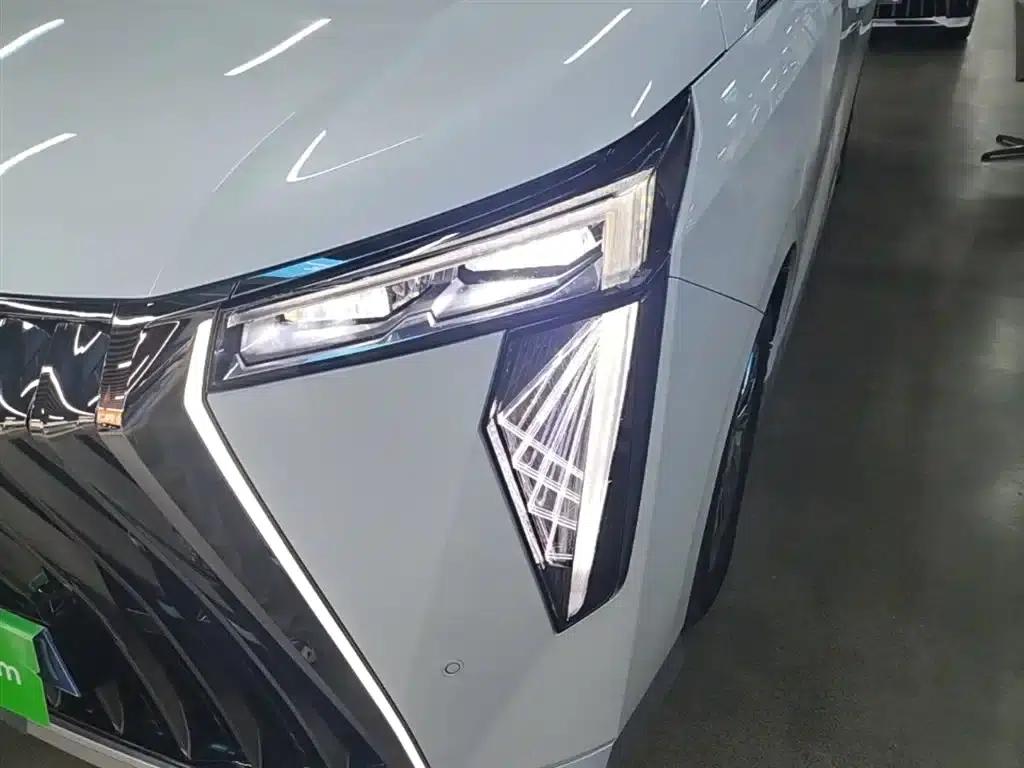 Trumpchi M8 2023 Master Series Dual Engine Supreme Edition — миниатюра 24