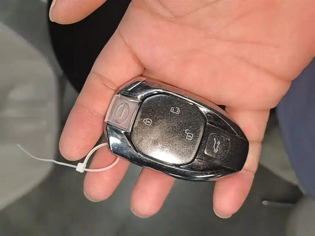 Trumpchi M8 2023 Master Series Dual Engine Supreme Edition — миниатюра 9