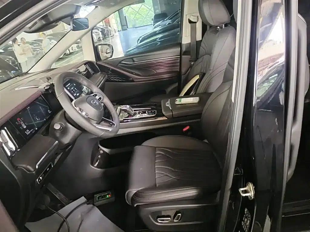Trumpchi M8 2024 Master Series 400T Premium Edition — миниатюра 15