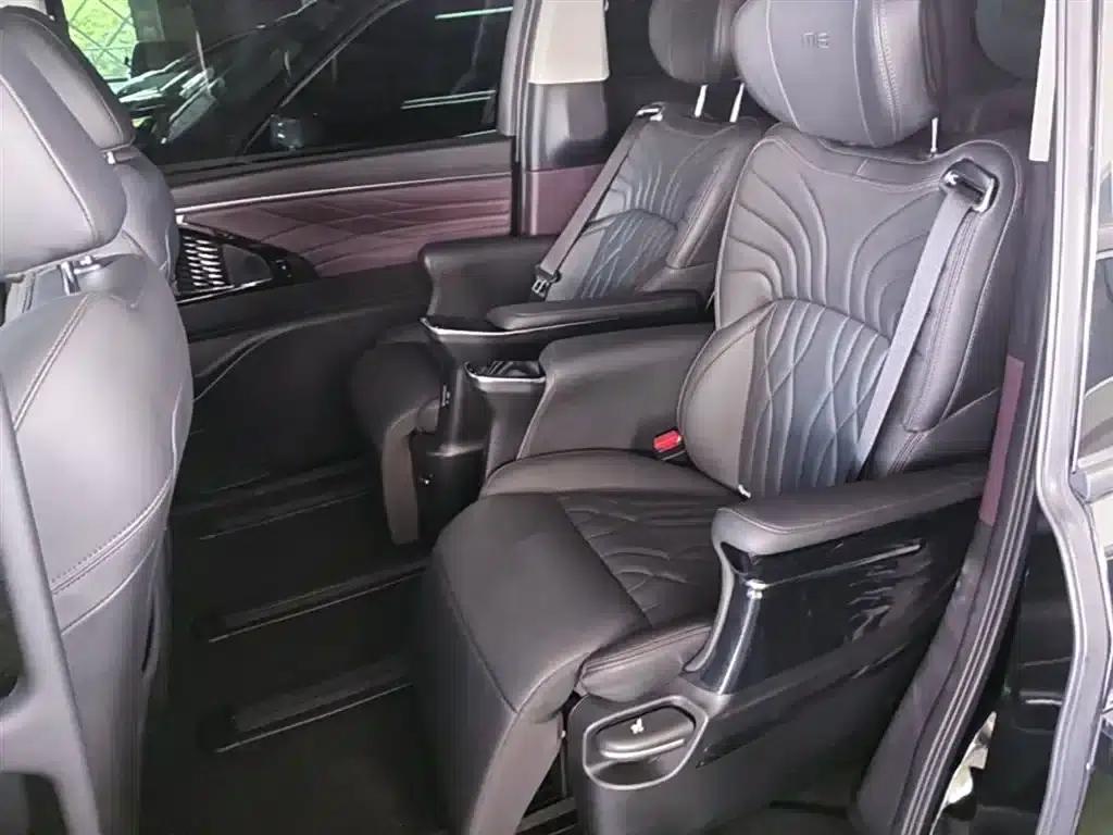Trumpchi M8 2024 Master Series 400T Premium Edition — миниатюра 17