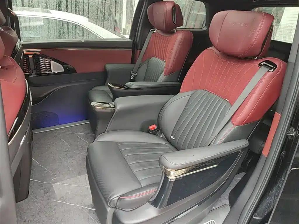 Trumpchi M8 2023 Master Series 400T Flagship Edition — миниатюра 17