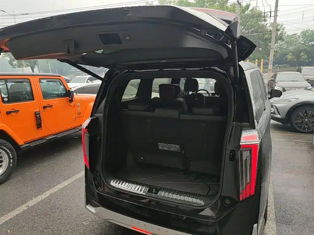 Trumpchi M8 2023 Master Series 400T Flagship Edition — миниатюра 19