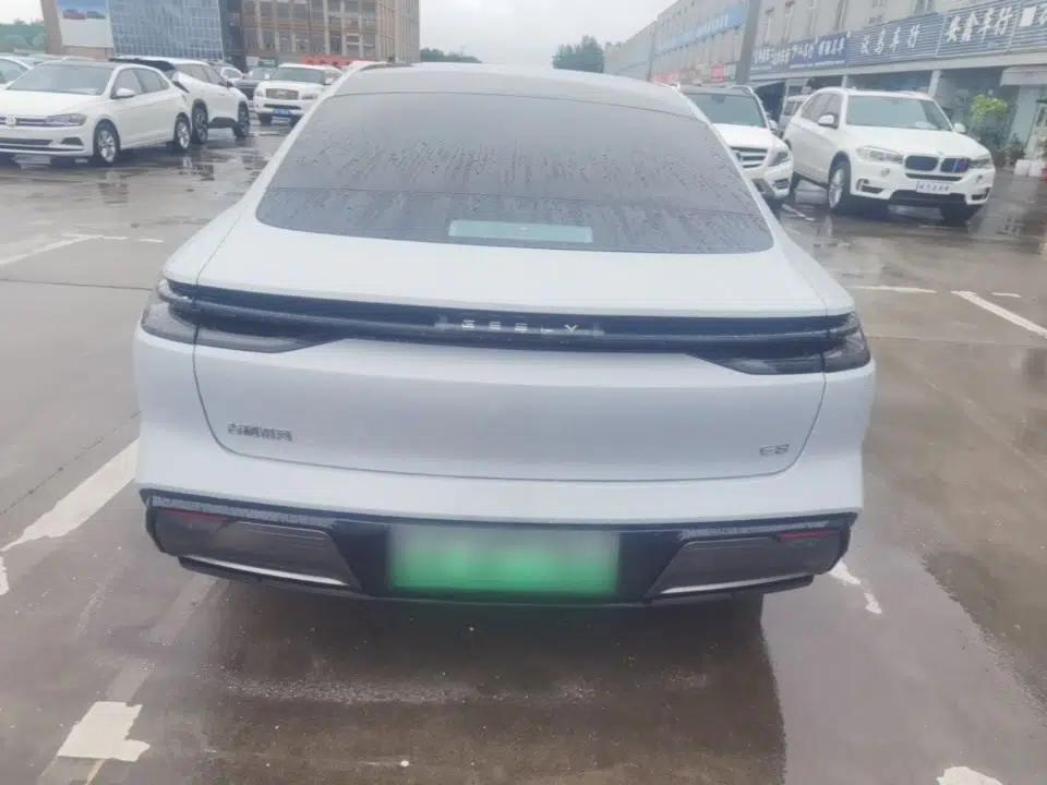 Geely Galaxy E8 2024 665 km Range Rear-Drive Starship Long-Range Version — миниатюра 5