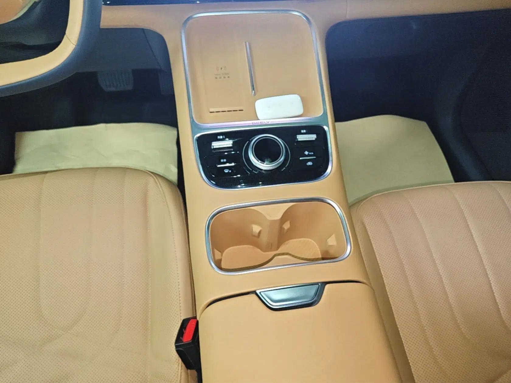 Geely Galaxy Xingjian 7 EM-i 2025 120km Navigator Edition — миниатюра 17