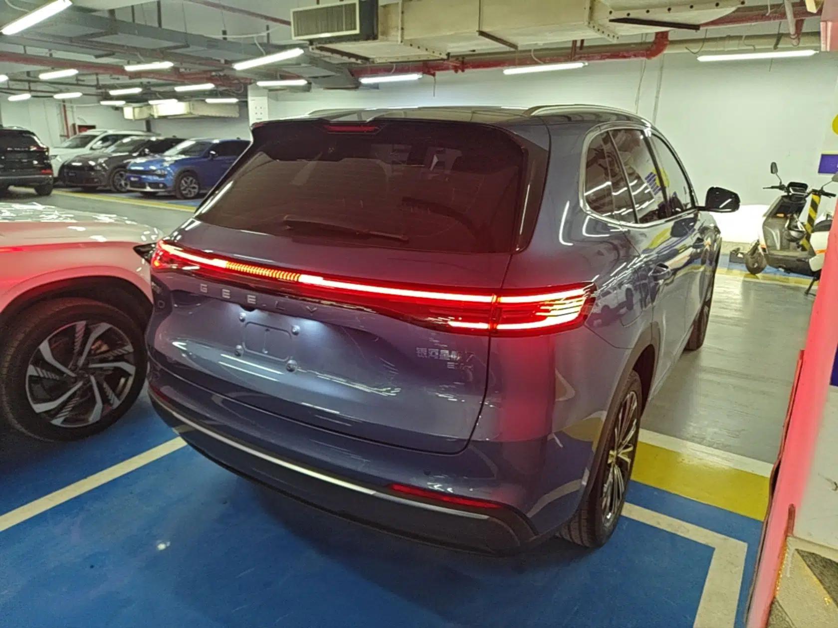 Geely Galaxy Xingjian 7 EM-i 2025 120km Navigator Edition — миниатюра 6