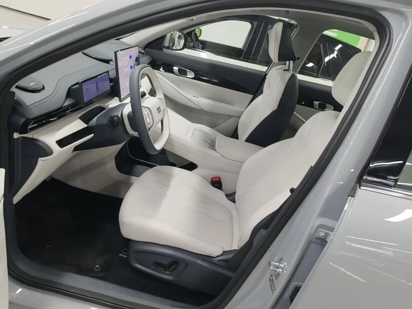 Geely Galaxy E5 2024 530 km Exploration+ Version — миниатюра 18