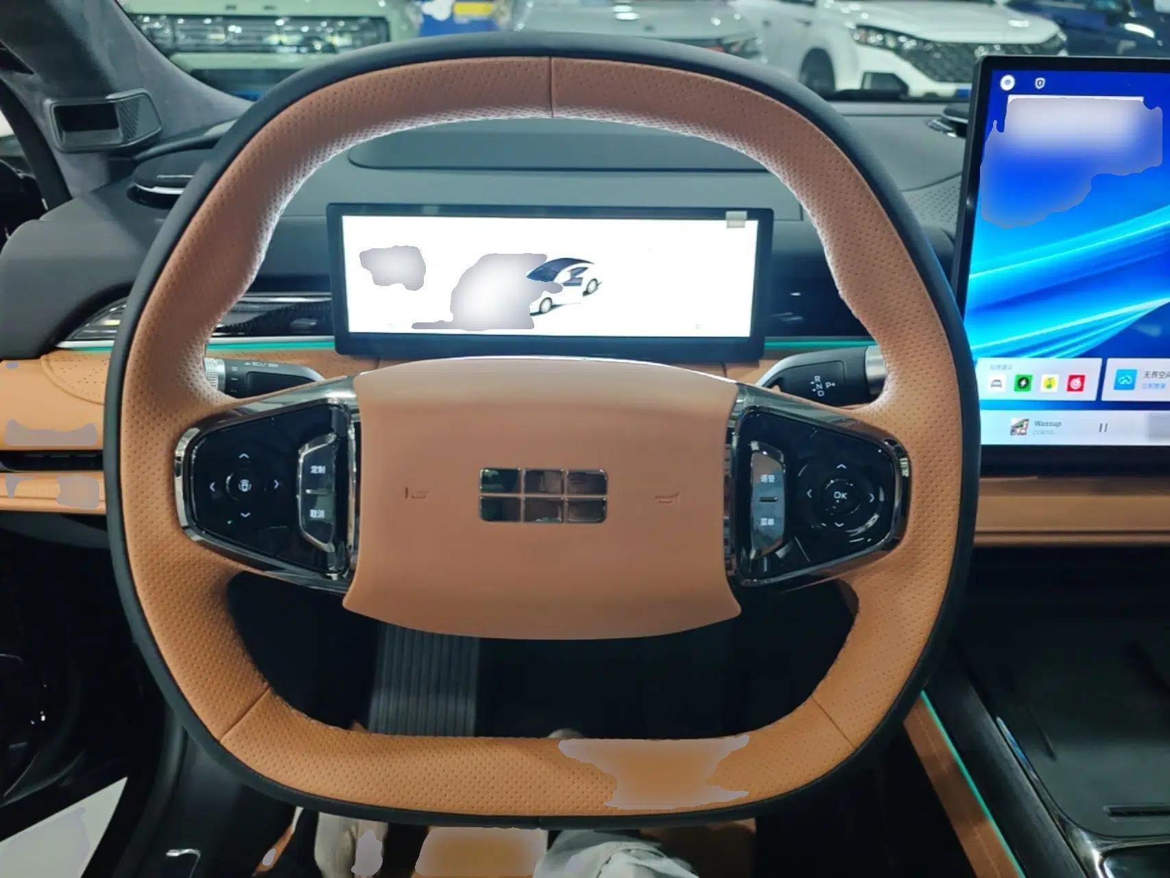 Geely Galaxy 8 2025 130km EM-i Flagship Edition — миниатюра 14