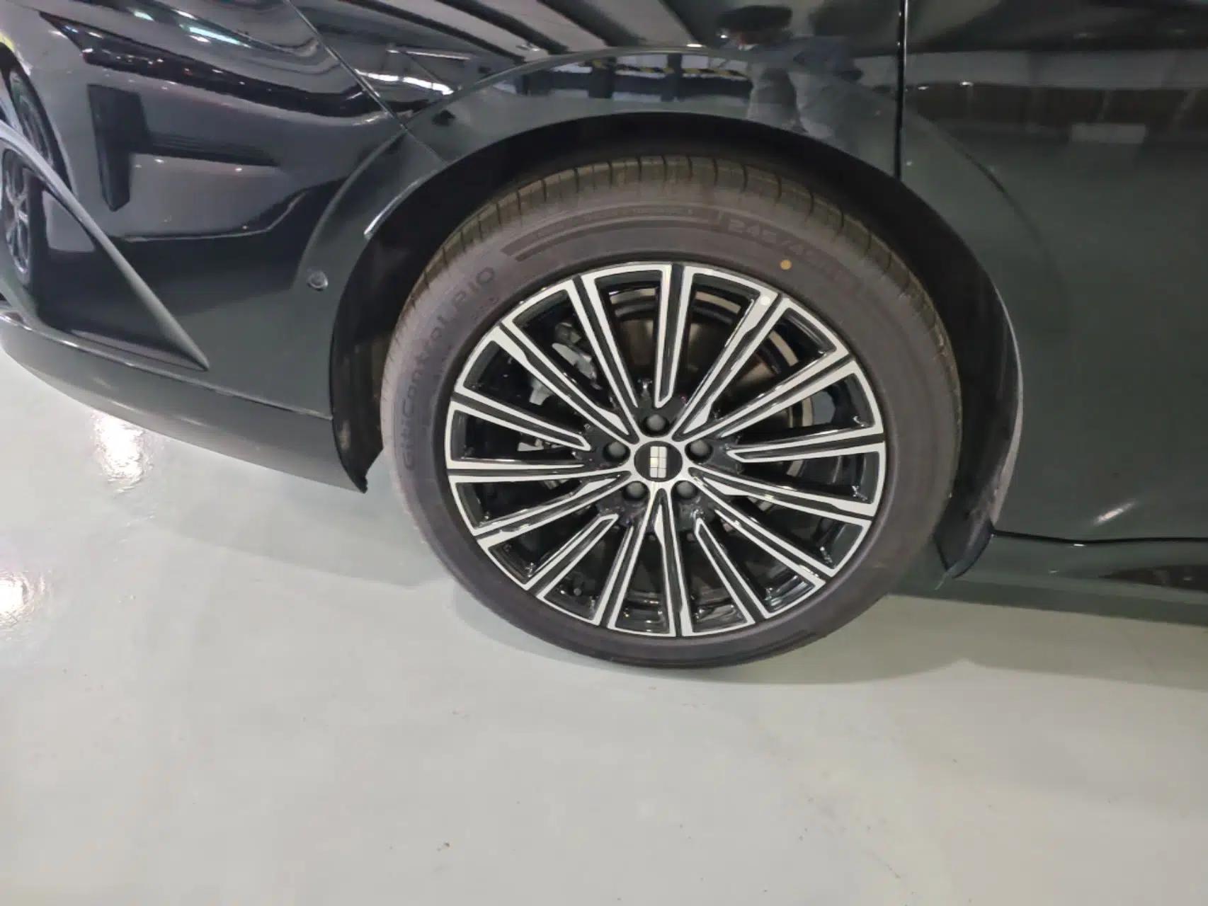 Geely Galaxy 8 2025 130km EM-i Flagship Edition — миниатюра 10