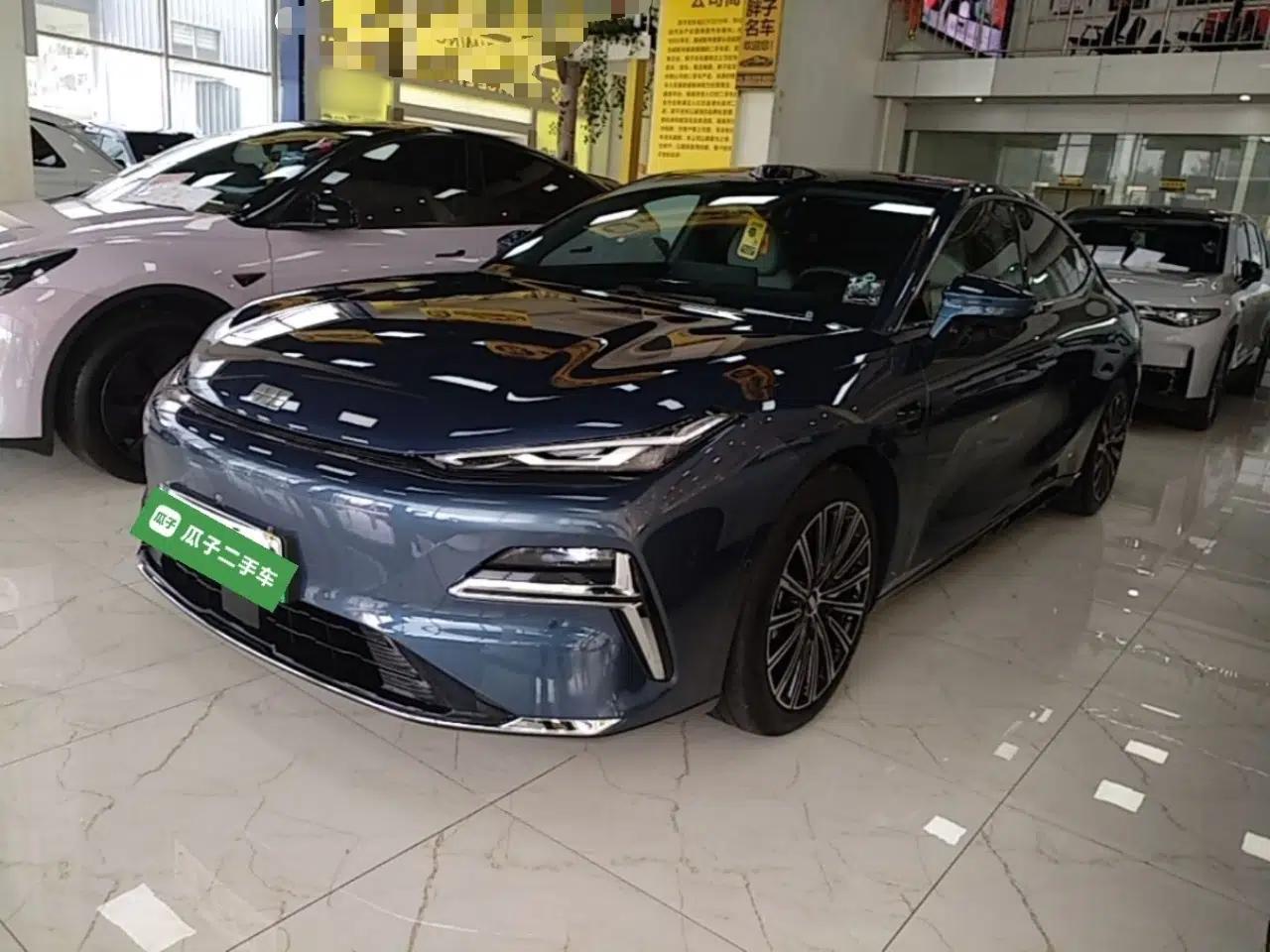 Geely Galaxy 8 2025 130km EM-P Starship Edition — миниатюра 1