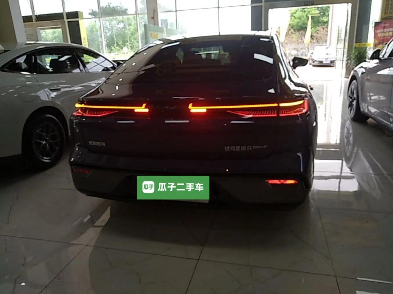 Geely Galaxy 8 2025 130km EM-P Starship Edition — миниатюра 3