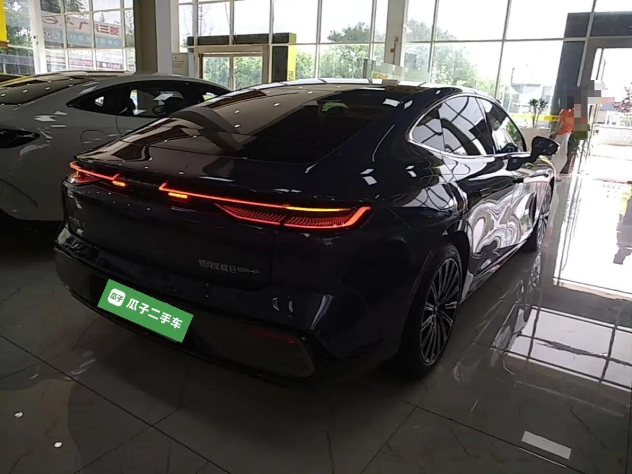 Geely Galaxy 8 2025 130km EM-P Starship Edition — миниатюра 4