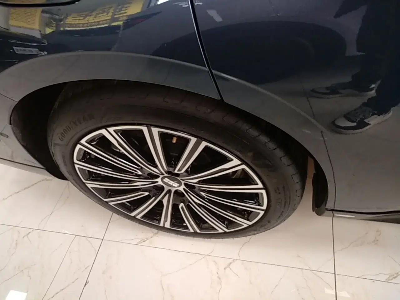 Geely Galaxy 8 2025 130km EM-P Starship Edition — миниатюра 10