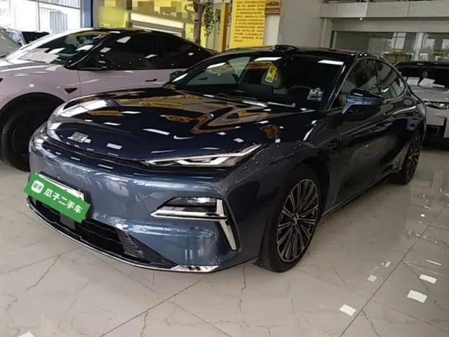 Geely Galaxy 8 2025 130km EM-P Starship Edition