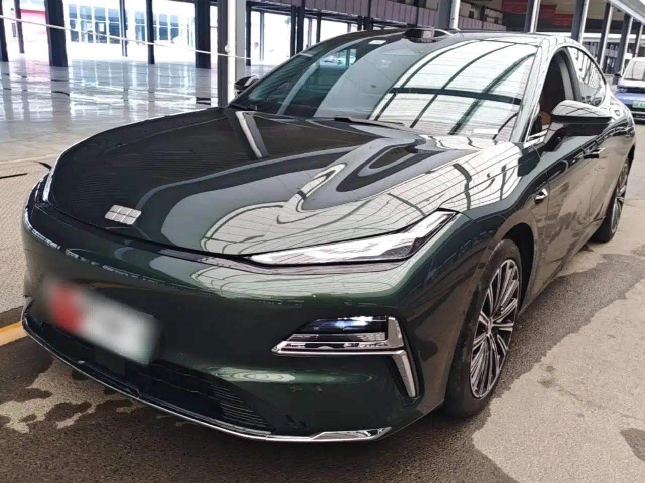 Geely Galaxy 8 2025 130km EM-P Starship Edition — миниатюра 1