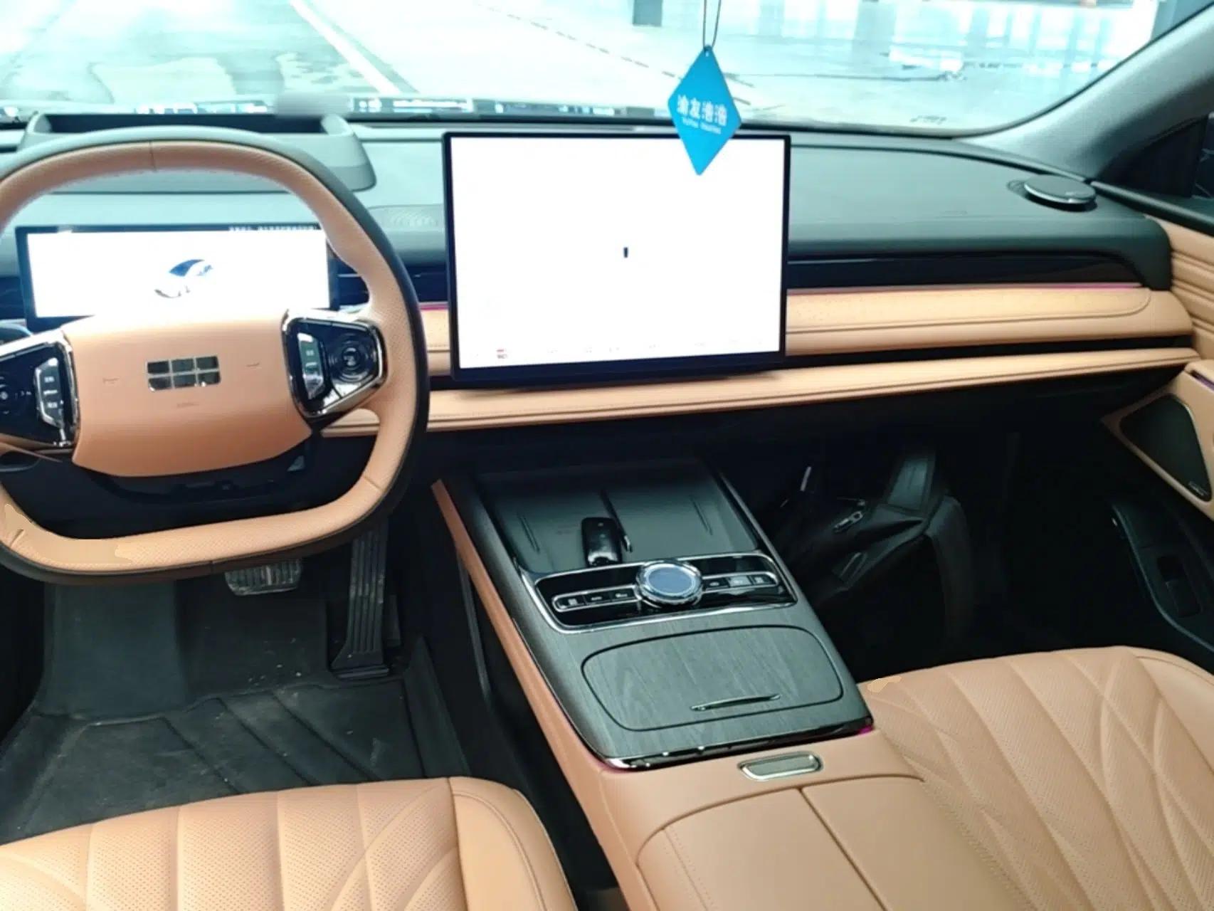 Geely Galaxy 8 2025 130km EM-P Starship Edition — миниатюра 13