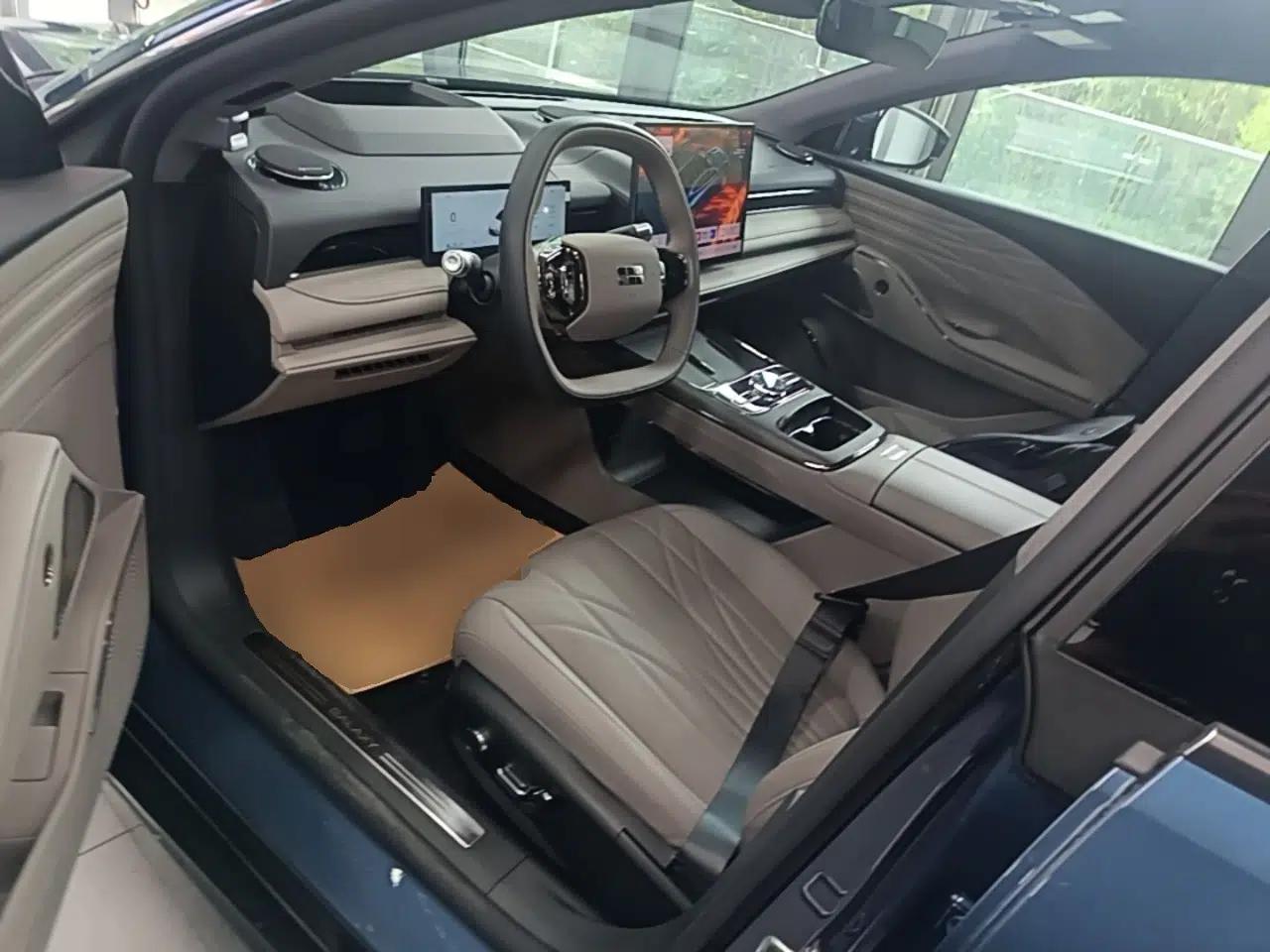 Geely Galaxy 8 2025 130km EM-P Starship Edition — миниатюра 18