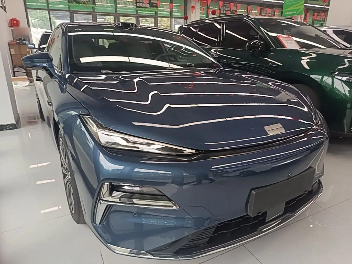 Geely Galaxy 8 2025 130km EM-P Starship Edition — миниатюра 3