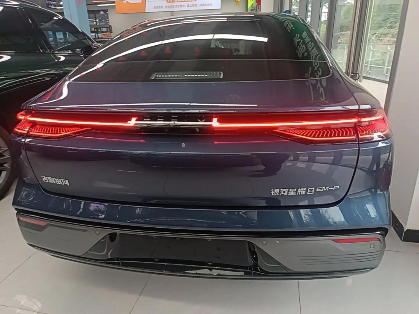 Geely Galaxy 8 2025 130km EM-P Starship Edition — миниатюра 5