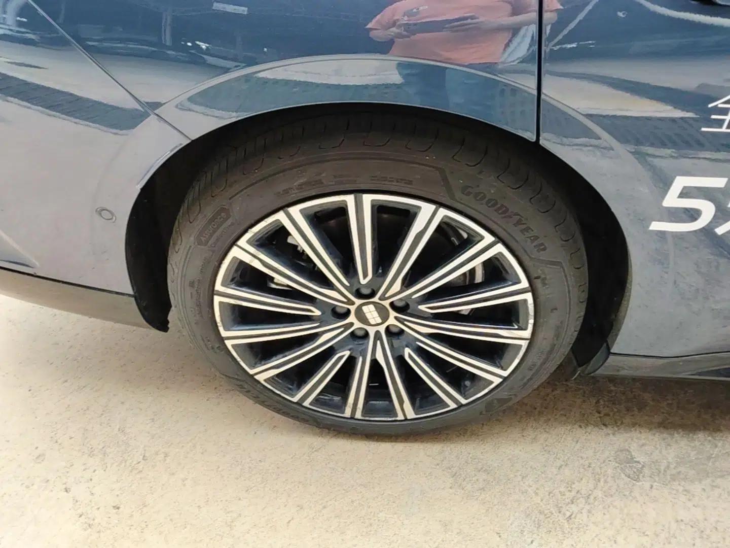 Geely Galaxy 8 2025 130km EM-P Starship Edition — миниатюра 10