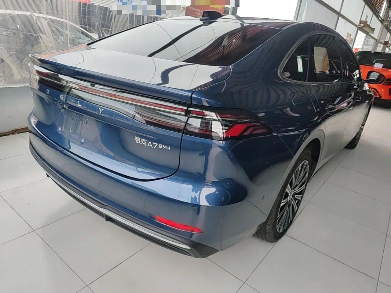 Geely Galaxy A7 2025 Model EM-i 150km Starship Edition — миниатюра 6