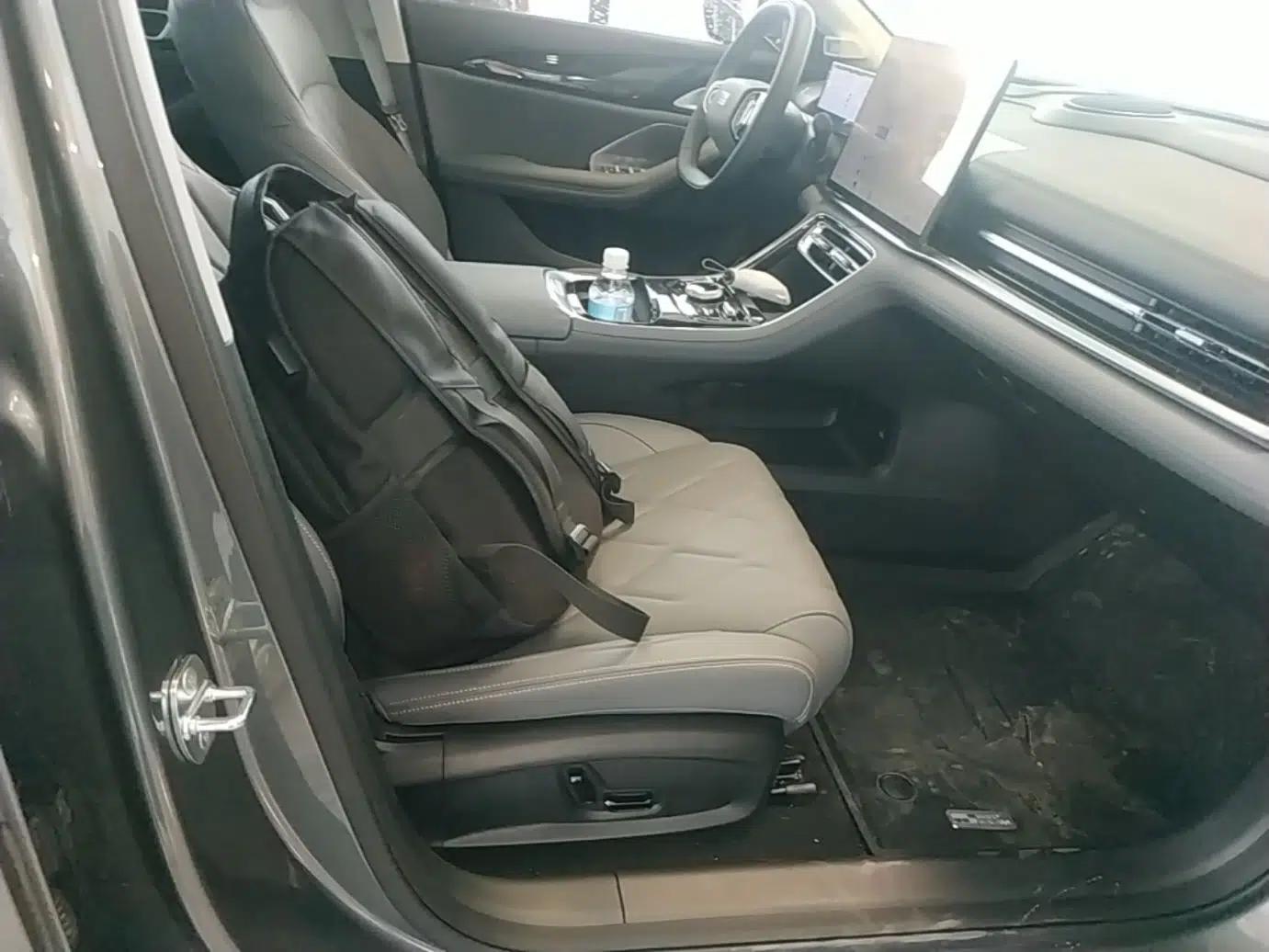 Geely Galaxy A7 2025 Model EM-i 150km Exploration+ Edition — миниатюра 23