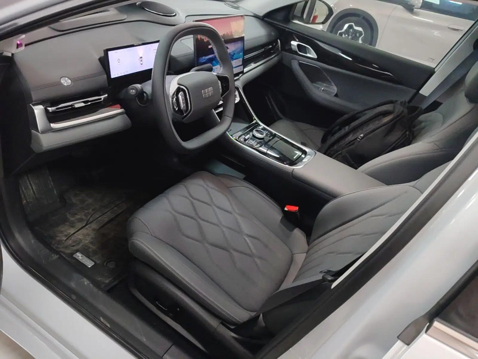 Geely Galaxy A7 2025 Model EM-i 150km Exploration+ Edition — миниатюра 18