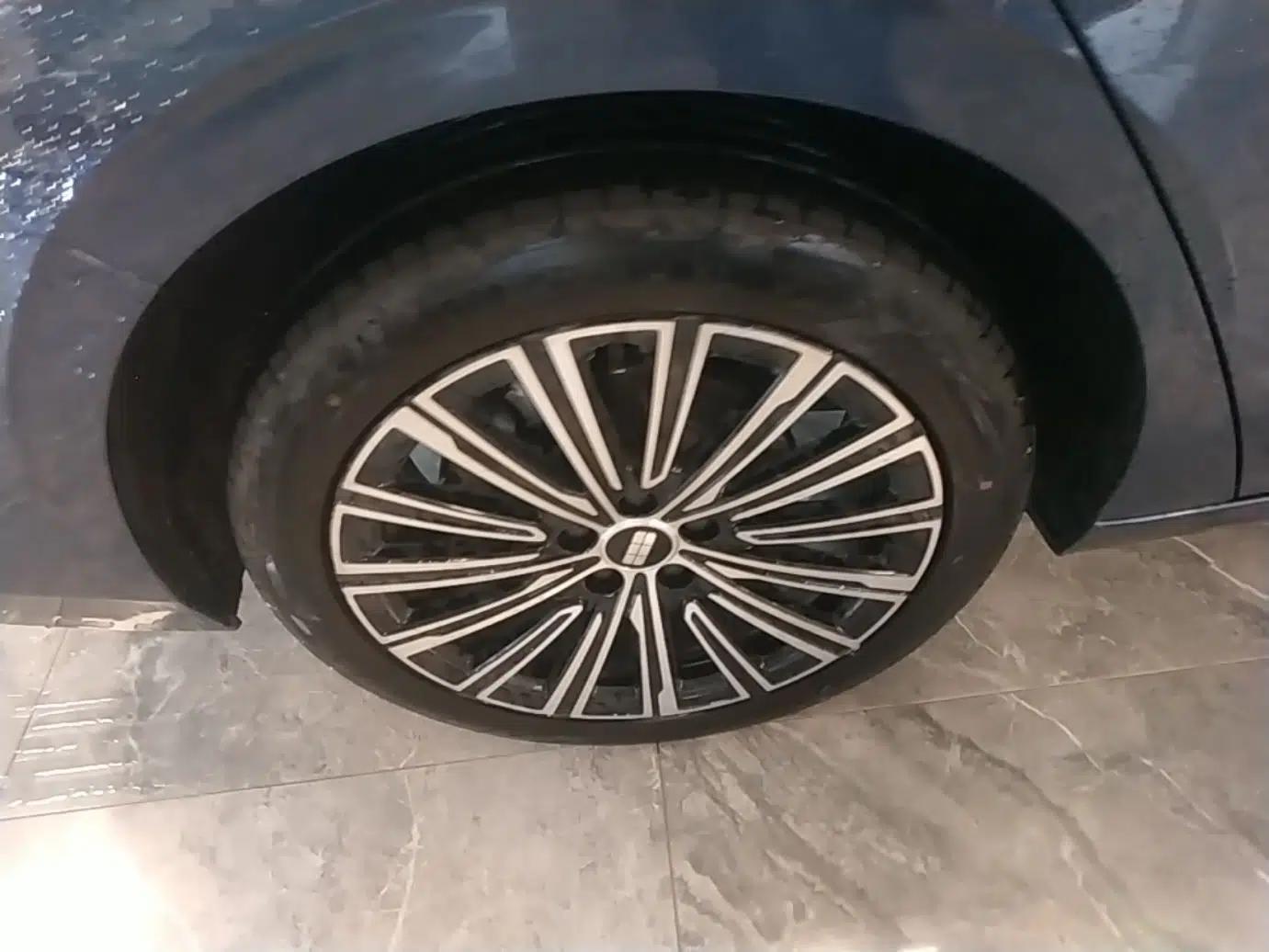 Geely Galaxy A7 2025 Model EM-i 150km Starship Edition — миниатюра 10