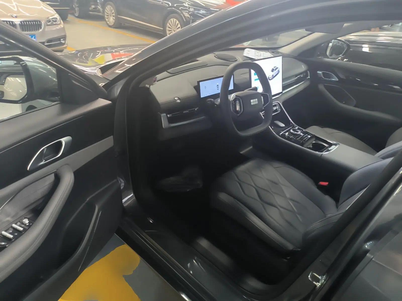 Geely Galaxy A7 2025 Model EM-i 150km Exploration+ Edition — миниатюра 19