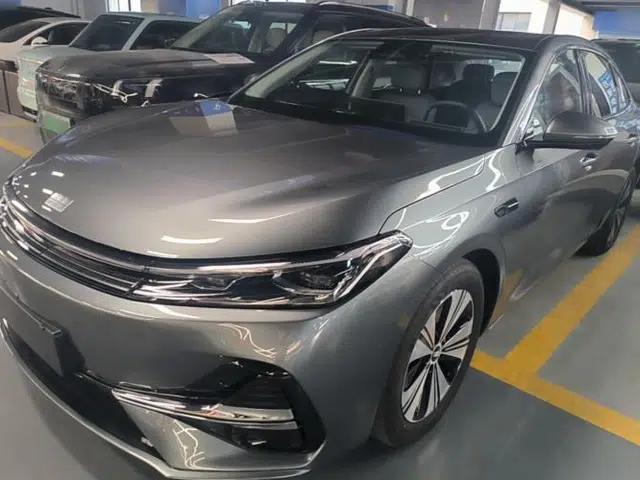 Geely Galaxy A7 2025 Model EM-i 150km Exploration+ Edition