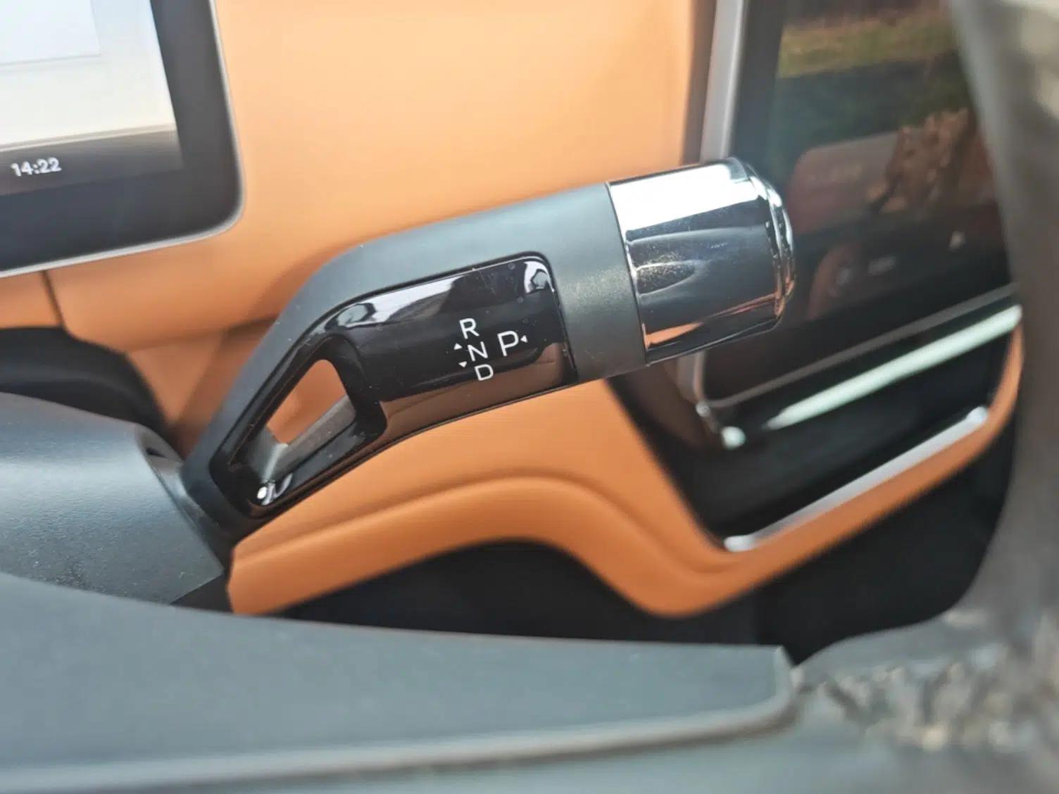 Geely Galaxy LEVC L380 2024 140-Degree 6-Seater All-Wheel-Drive Ultra — миниатюра 17