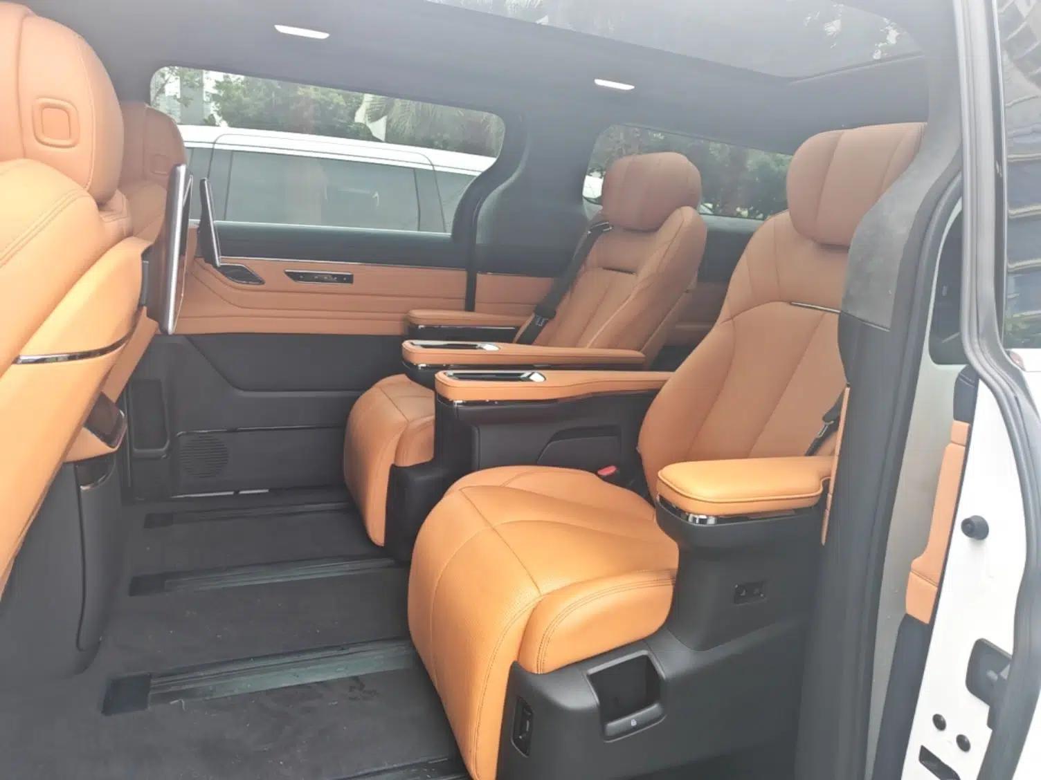 Geely Galaxy LEVC L380 2024 140-Degree 6-Seater All-Wheel-Drive Ultra — миниатюра 20