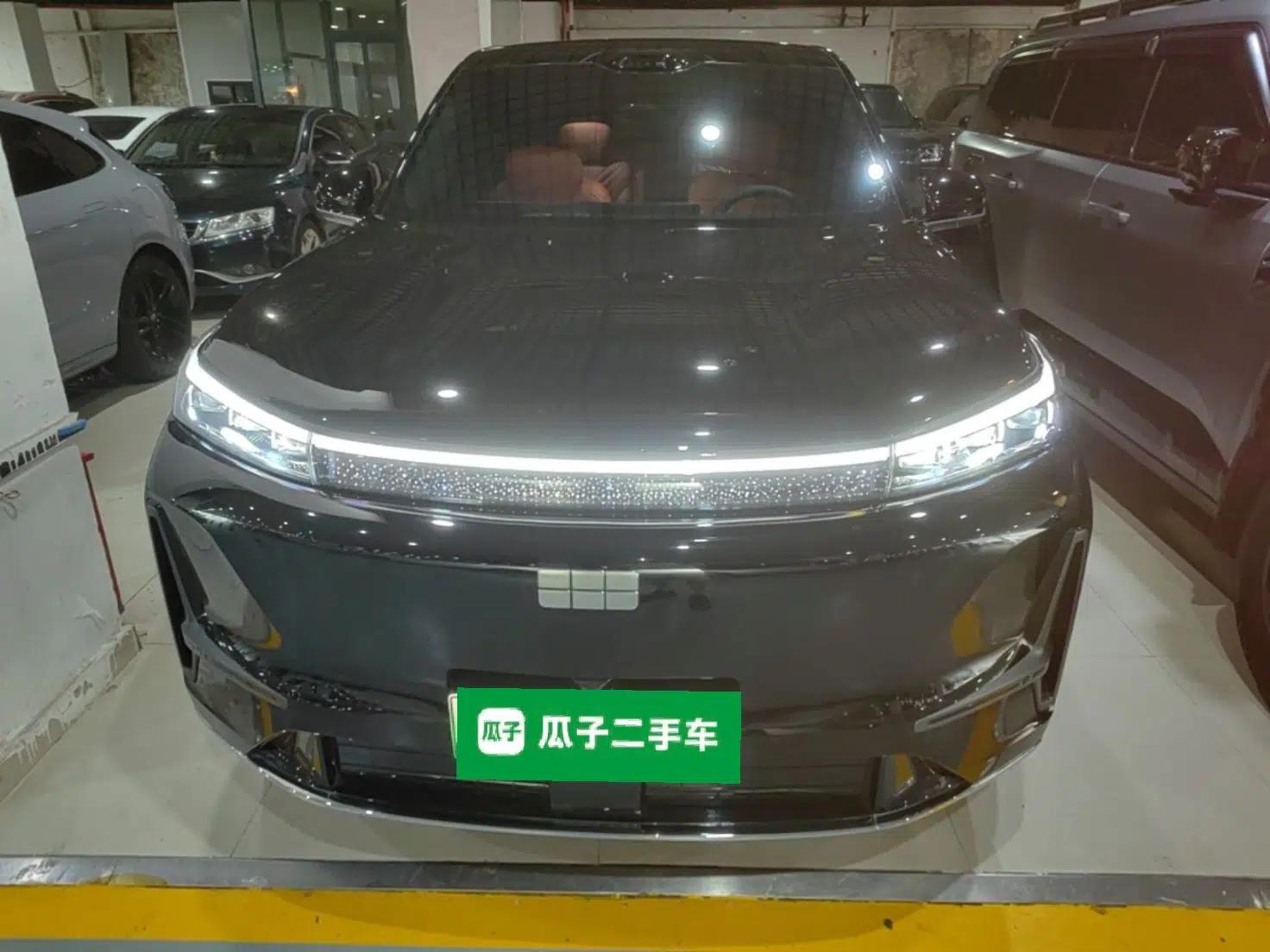 Geely Galaxy M9 2025 Model 210km Four-Wheel-Drive Leading Edition — миниатюра 2