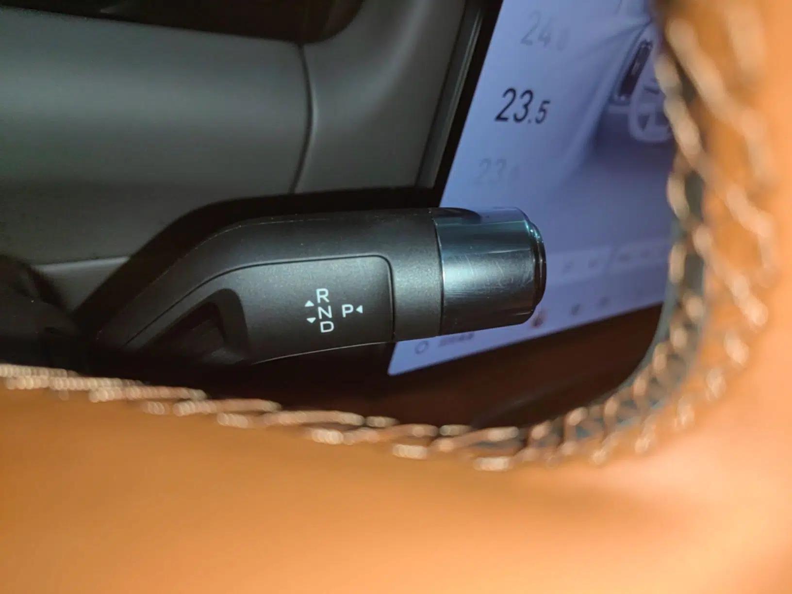 Geely Galaxy M9 2025 Model 210km Four-Wheel-Drive Leading Edition — миниатюра 16