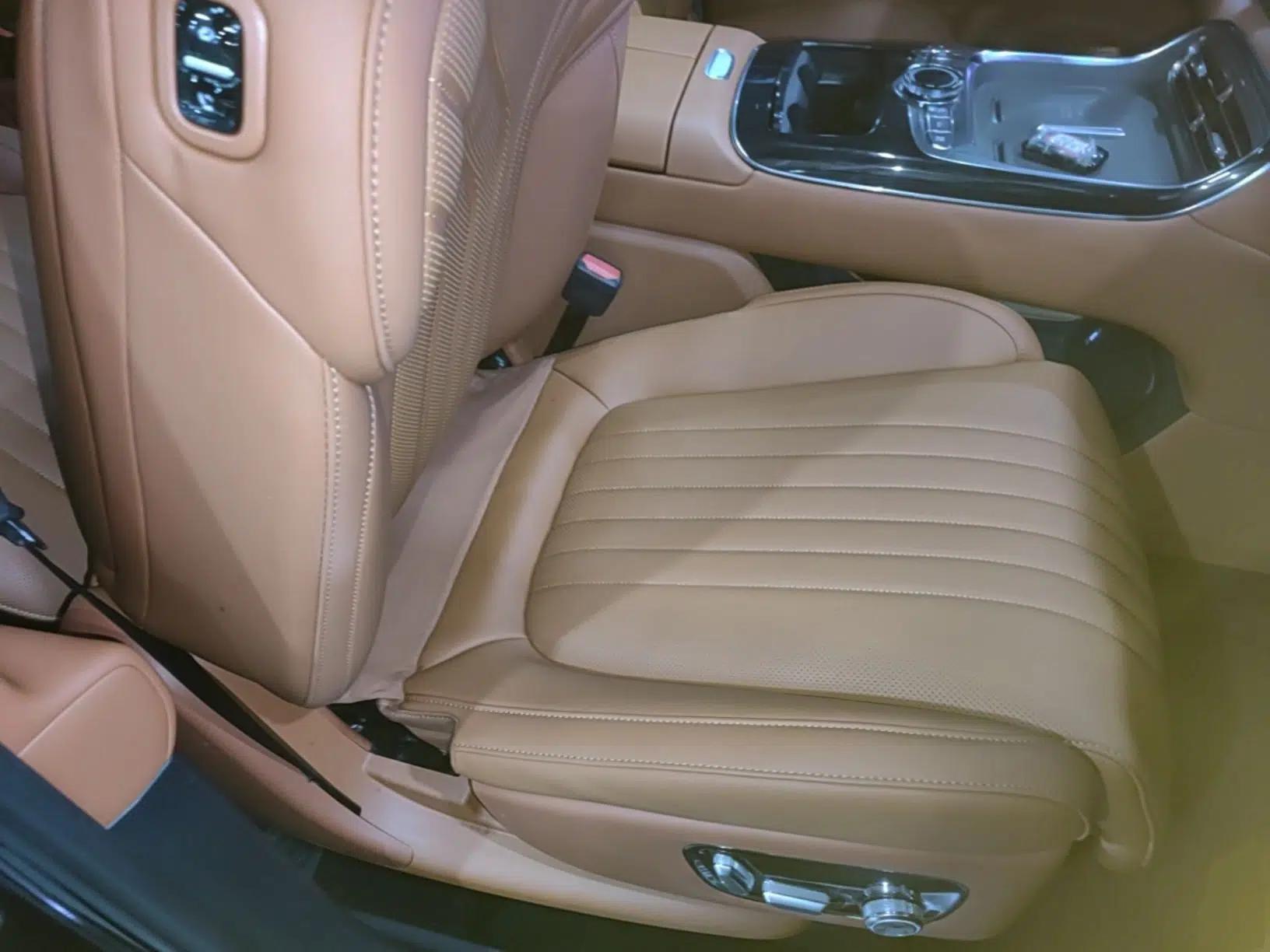 Geely Galaxy M9 2025 Model 210km Four-Wheel-Drive Leading Edition — миниатюра 23